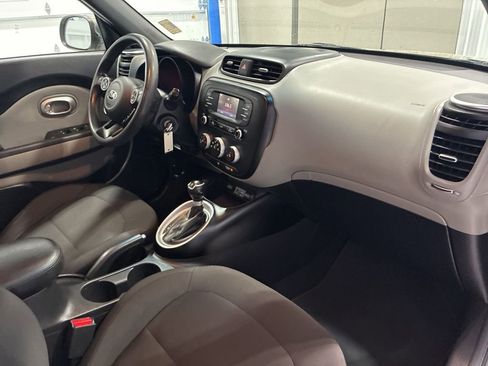 Used 2016 Kia Soul w/ Convenience Package image 40