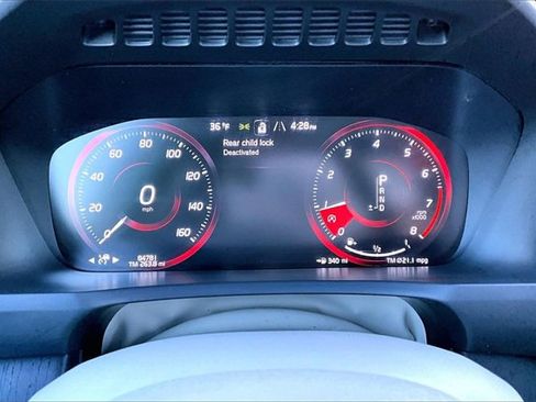 Used 2020 Volvo XC90 T5 Momentum image 13