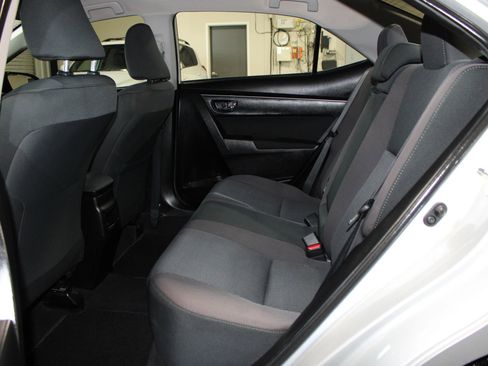 Used 2019 Toyota Corolla LE FWD image 24