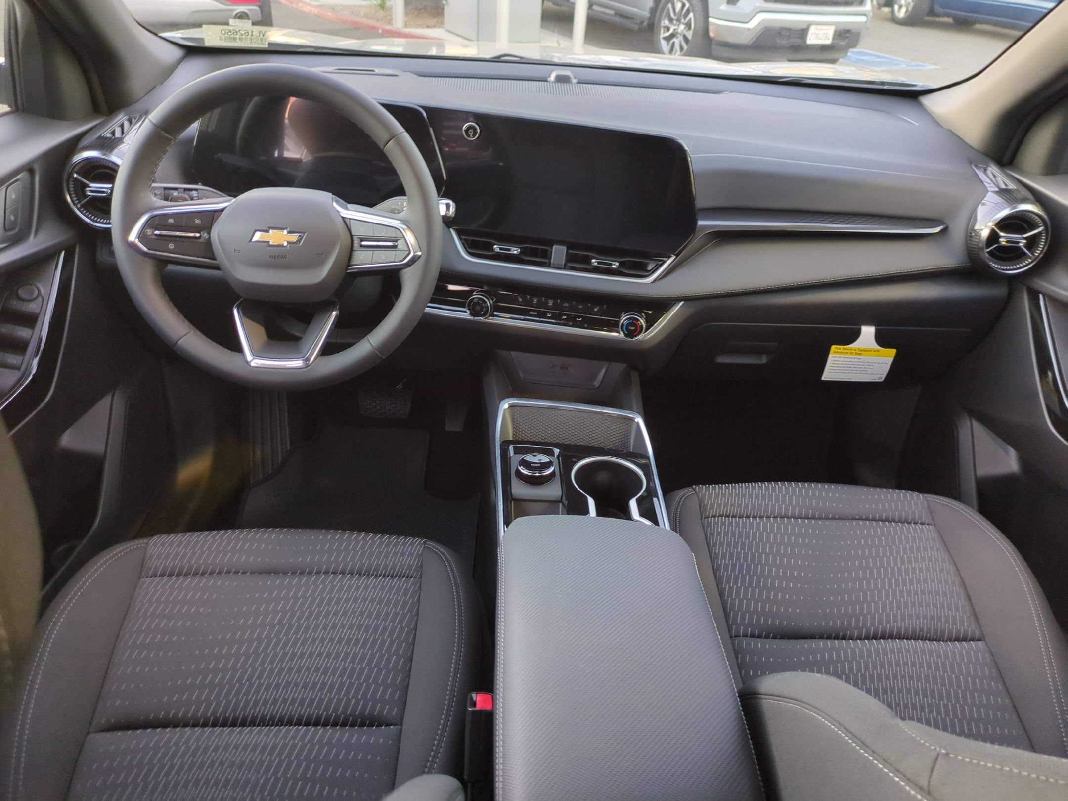 Used 2027 Chevrolet Equinox LT w/ Safety and Technology Package FWD image 14