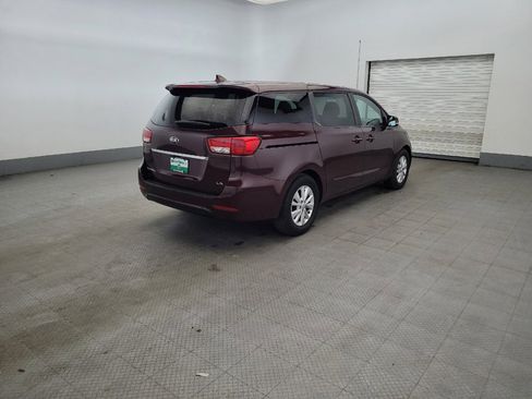 Used 2018 Kia Sedona LX FWD image 9