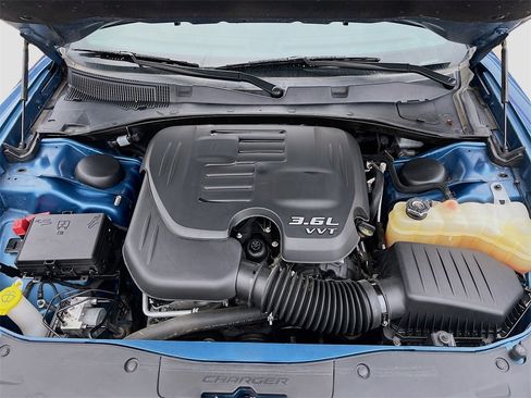 Used 2021 Dodge Charger SXT w/ Driver Convenience Group image 29