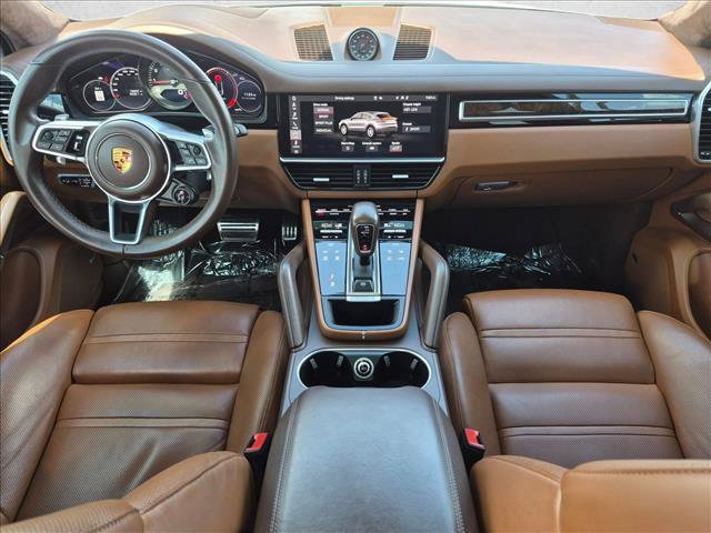 Used 2021 Porsche Cayenne GTS AWD/4WD image 18