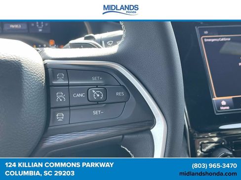 Used 2025 Jeep Grand Cherokee L Laredo RWD image 22