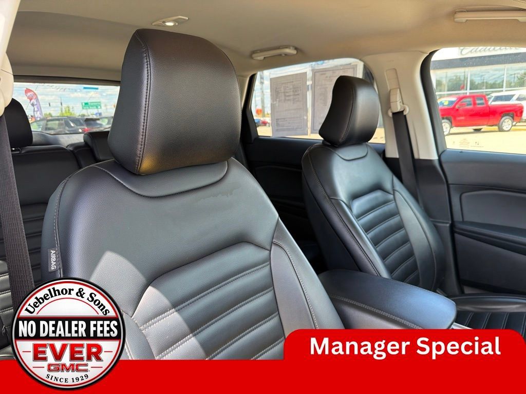 Used 2024 Ford Edge SEL AWD/4WD image 4