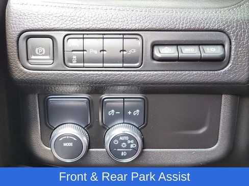 Used 2021 GMC Yukon XL Denali RWD image 18