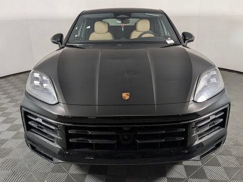 New 2026 Porsche Cayenne Coupe AWD/4WD image 10