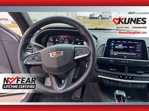 Used 2025 Cadillac CT4 V AWD/4WD image 40