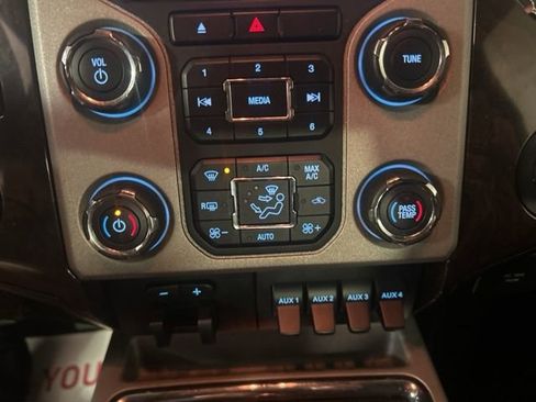 Used 2015 Ford F250 Platinum image 32