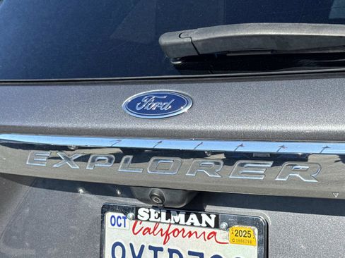 Used 2021 Ford Explorer XLT w/ Equipment Group 202A image 28