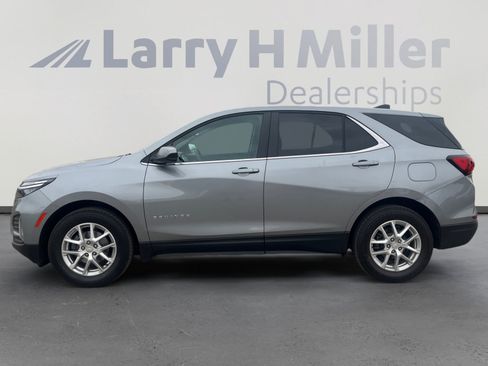 Used 2023 Chevrolet Equinox LT FWD image 2