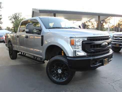Used 2020 Ford F250 XLT AWD/4WD image 7