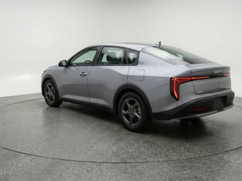 Used 2025 Kia K4 FWD image 6