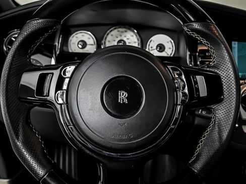 Used 2016 Rolls-Royce Wraith RWD image 25