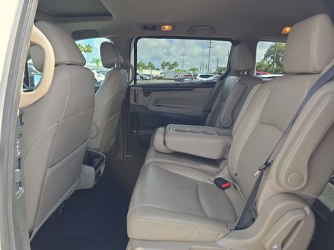 Used 2018 Honda Odyssey EX-L image 12