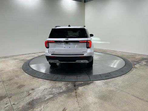 New 2026 Ford Explorer Active w/ Active Comfort Package image 7