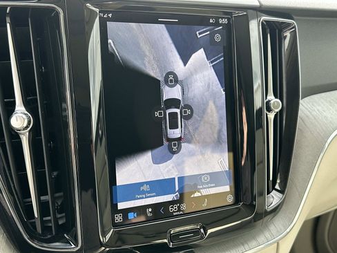 Certified 2025 Volvo XC60 T8 Plus w/ Protection Package Premier image 13