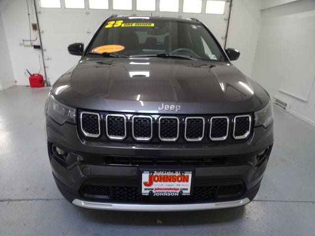 Certified 2023 Jeep Compass Limited w/ Sun and Sound Group AWD/4WD image 25