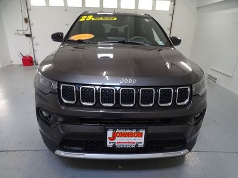 Certified 2023 Jeep Compass Limited w/ Sun and Sound Group AWD/4WD image 25
