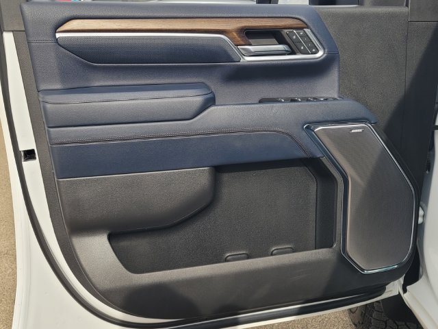 Certified 2024 Chevrolet Silverado 2500 High Country w/ High Country Premium Package AWD/4WD image 14
