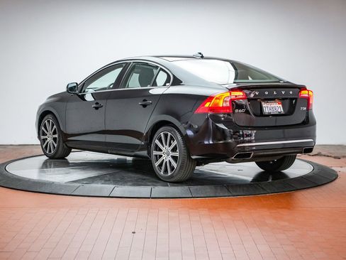 Used 2016 Volvo S60 T5 Premier FWD image 2