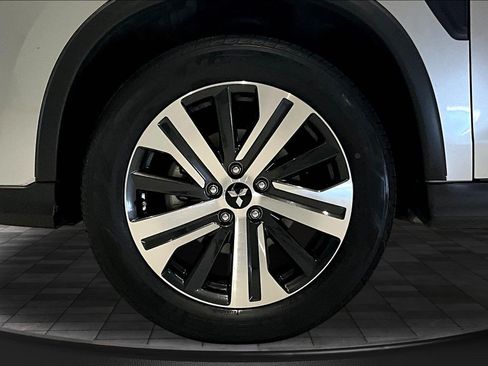 Used 2025 Mitsubishi Outlander Sport AWD image 31