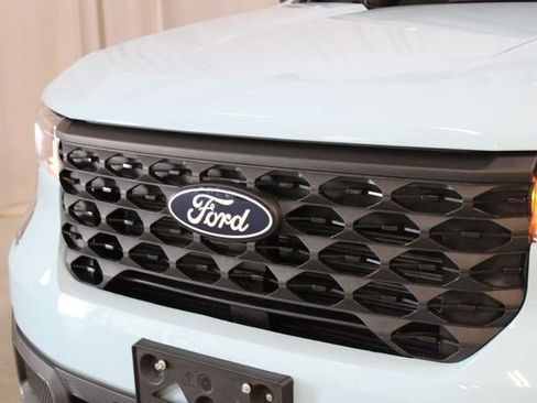 New 2026 Ford Maverick XLT w/ Equipment Group 301A AWD/4WD image 32