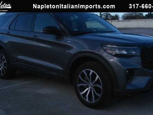 Used 2025 Ford Explorer ST-Line image 1