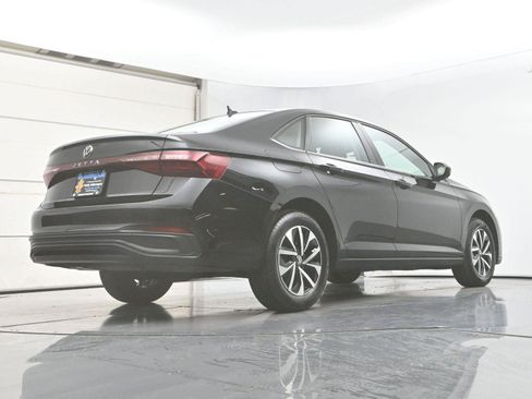 Used 2025 Volkswagen Jetta S FWD image 31