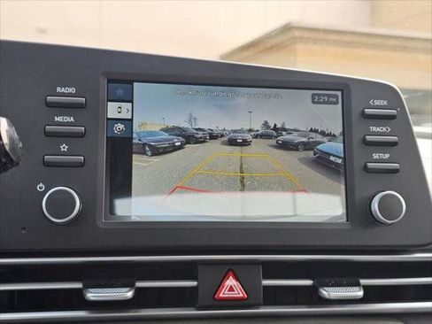New 2026 Hyundai Elantra SE FWD image 21