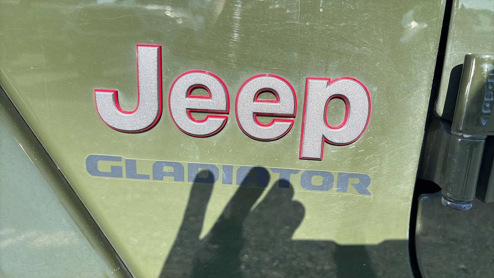 Used 2021 Jeep Gladiator Rubicon w/ LED Lighting Group AWD/4WD image 28