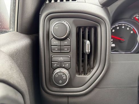 Used 2024 Chevrolet Silverado 1500 Custom Trail Boss image 32