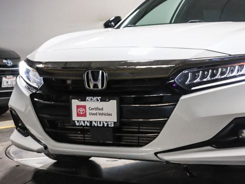 Used 2022 Honda Accord Sport image 7