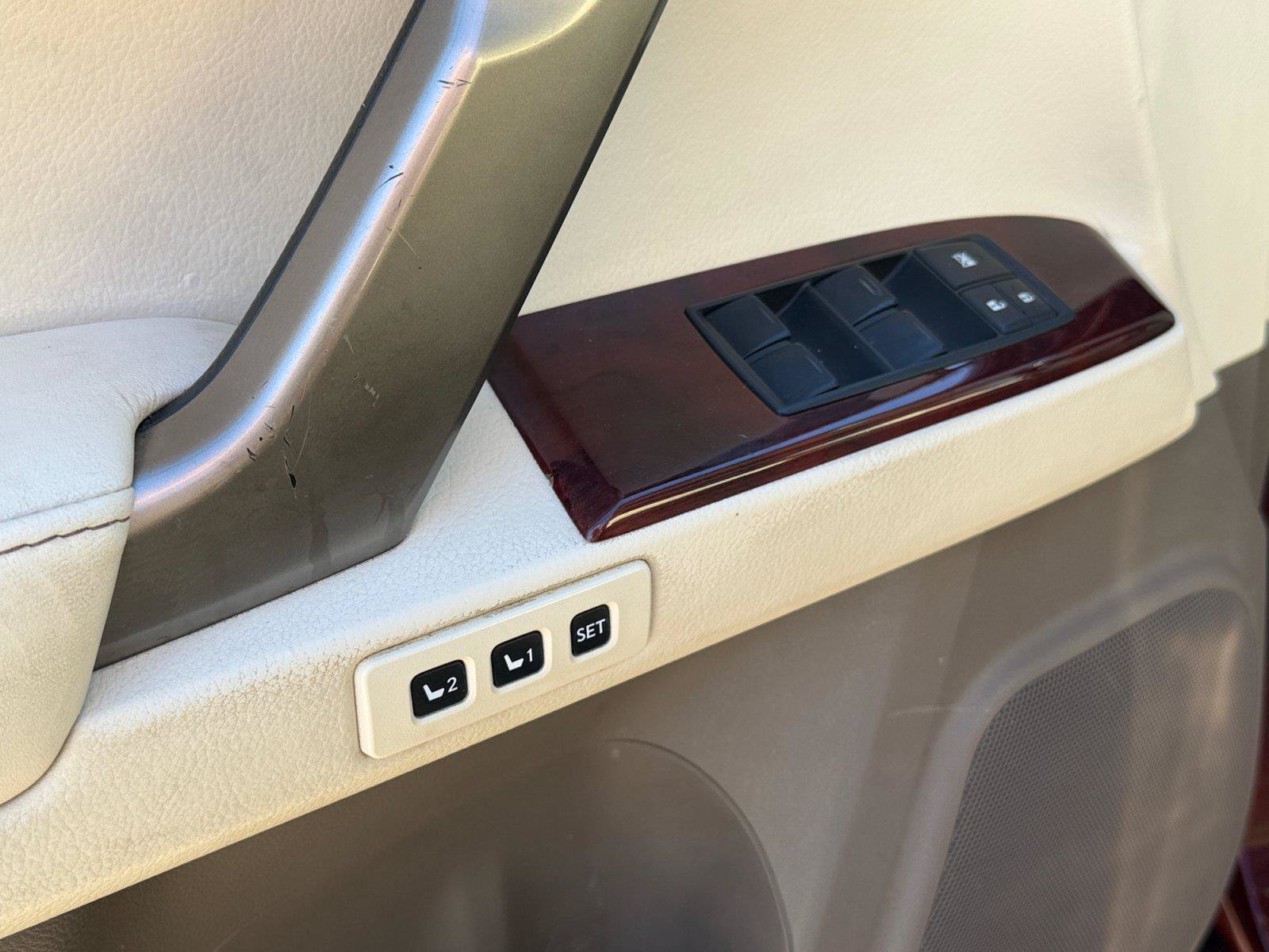 Used 2010 Lexus GX 460 AWD/4WD image 18