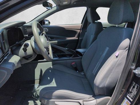 Used 2021 Hyundai Elantra SEL FWD image 17