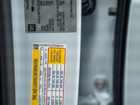 New 2026 Chevrolet Suburban Premier w/ Sun And Tow Package AWD/4WD image 47