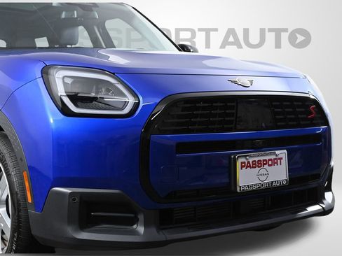 Used 2025 MINI Cooper Countryman S w/ Comfort Package Max image 5