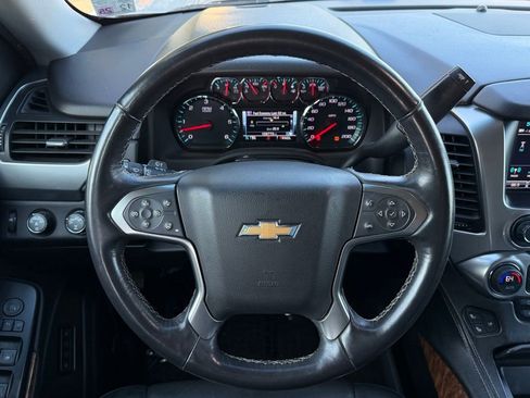 Used 2018 Chevrolet Suburban Premier image 23