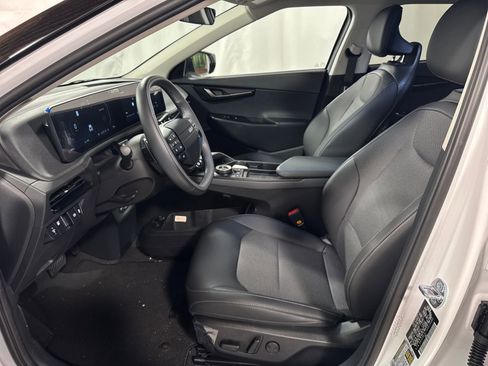 New 2025 Kia EV6 Light w/ Light LR Technology Package AWD/4WD image 3