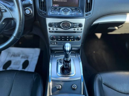 Used 2012 INFINITI G37 Journey w/ Premium Pkg image 14