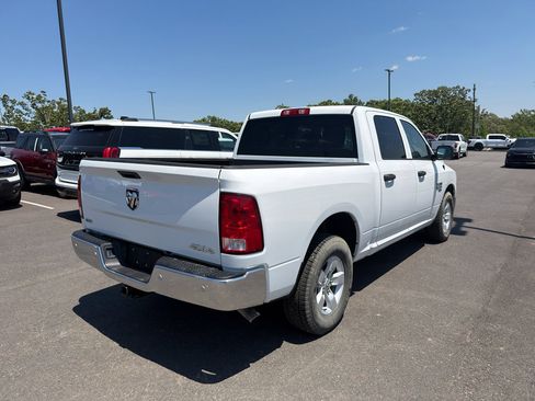 Used 2022 RAM 1500 Classic SLT w/ Electronics Group AWD/4WD image 3
