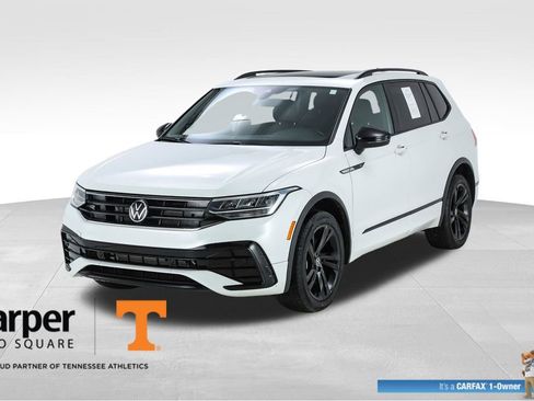 Used 2024 Volkswagen Tiguan SE R-Line FWD image 1