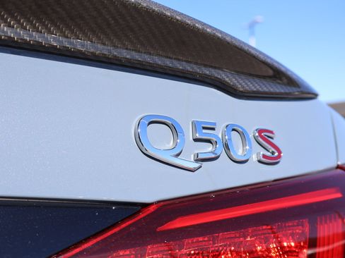 Certified 2022 INFINITI Q50 Red Sport 400 w/ Carbon Fiber Package image 9