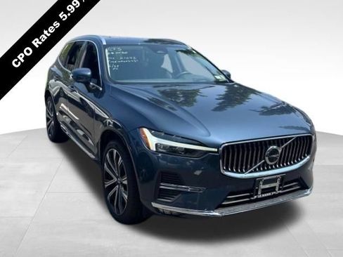 Used 2023 Volvo XC60 B5 Ultimate w/ Climate Package AWD/4WD image 3