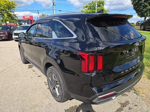 Used 2021 Kia Sorento S FWD image 5
