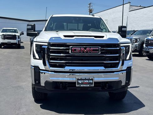 New 2025 GMC Sierra 2500 SLE w/ SLE Value Package; image 2