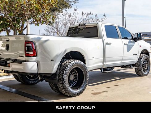 Used 2024 RAM 3500 Laramie w/ Night Edition image 10