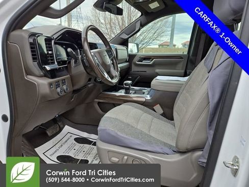 Used 2023 Chevrolet Silverado 1500 RST AWD/4WD image 7