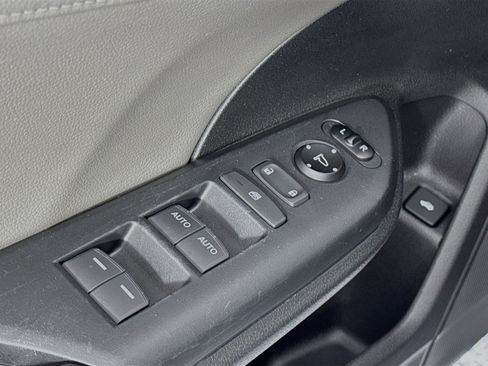 Used 2017 Honda Civic Touring image 18