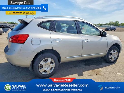 Used 2015 Nissan Rogue S w/ Convenience Package AWD/4WD image 4